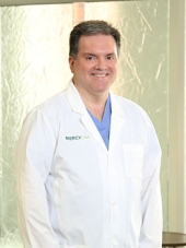 Roberto Velez, MD